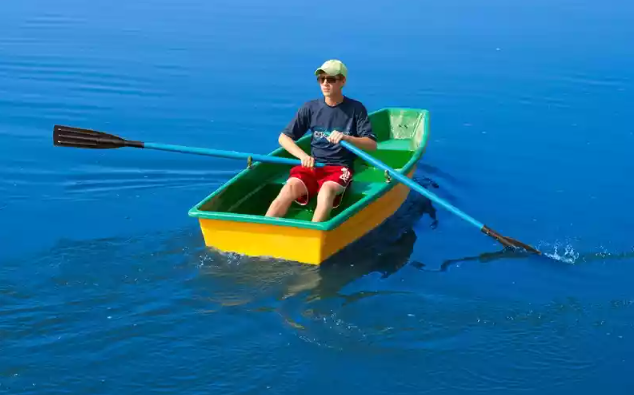 Стеклопластиковая лодка Малютка в Тамбове