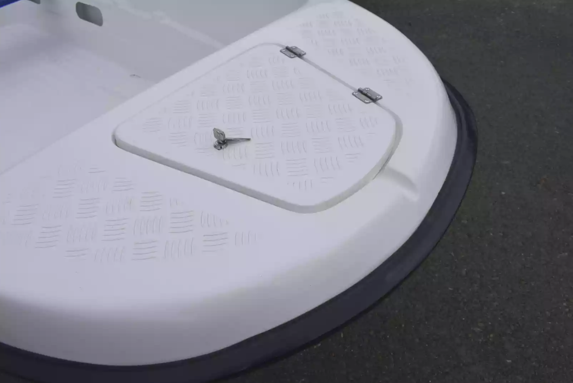 Стеклопластиковая лодка Пингвин New (тримаран) в Тамбове