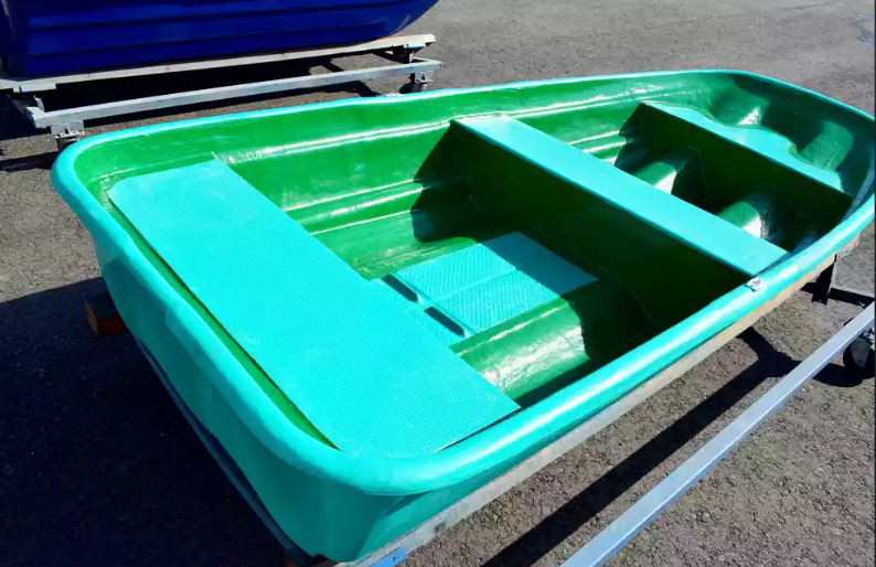 Стеклопластиковая лодка Старт (тримаран) в Тамбове