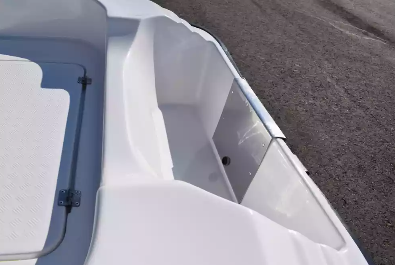 Стеклопластиковая лодка Пингвин (тримаран) в Тамбове