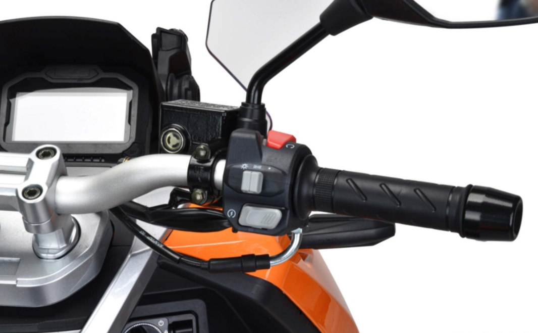 Скутер MOTOLAND (МОТОЛЕНД) T-MAX 150 в Тамбове