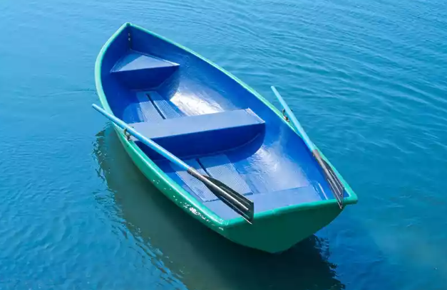 Стеклопластиковая лодка Дельфин в Тамбове