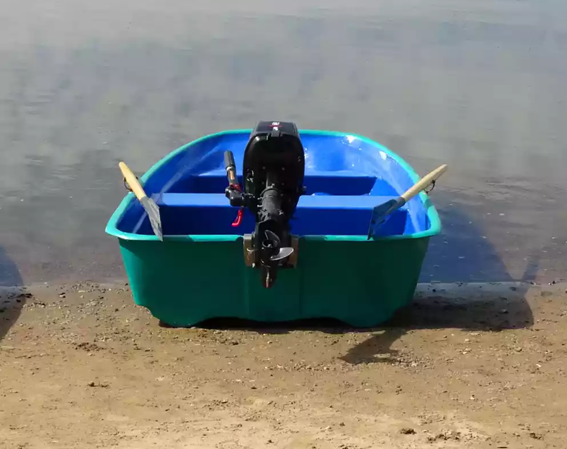 Стеклопластиковая лодка Старт (тримаран) в Тамбове