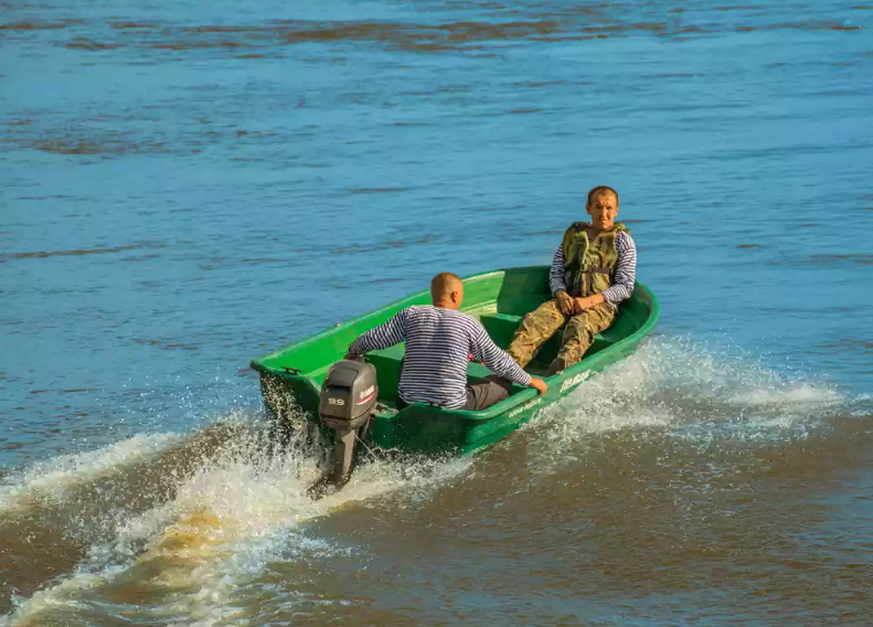Стеклопластиковая лодка Neman-340 (тримаран) в Тамбове