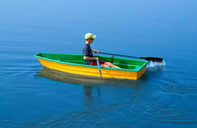 Стеклопластиковая лодка Малютка в Тамбове