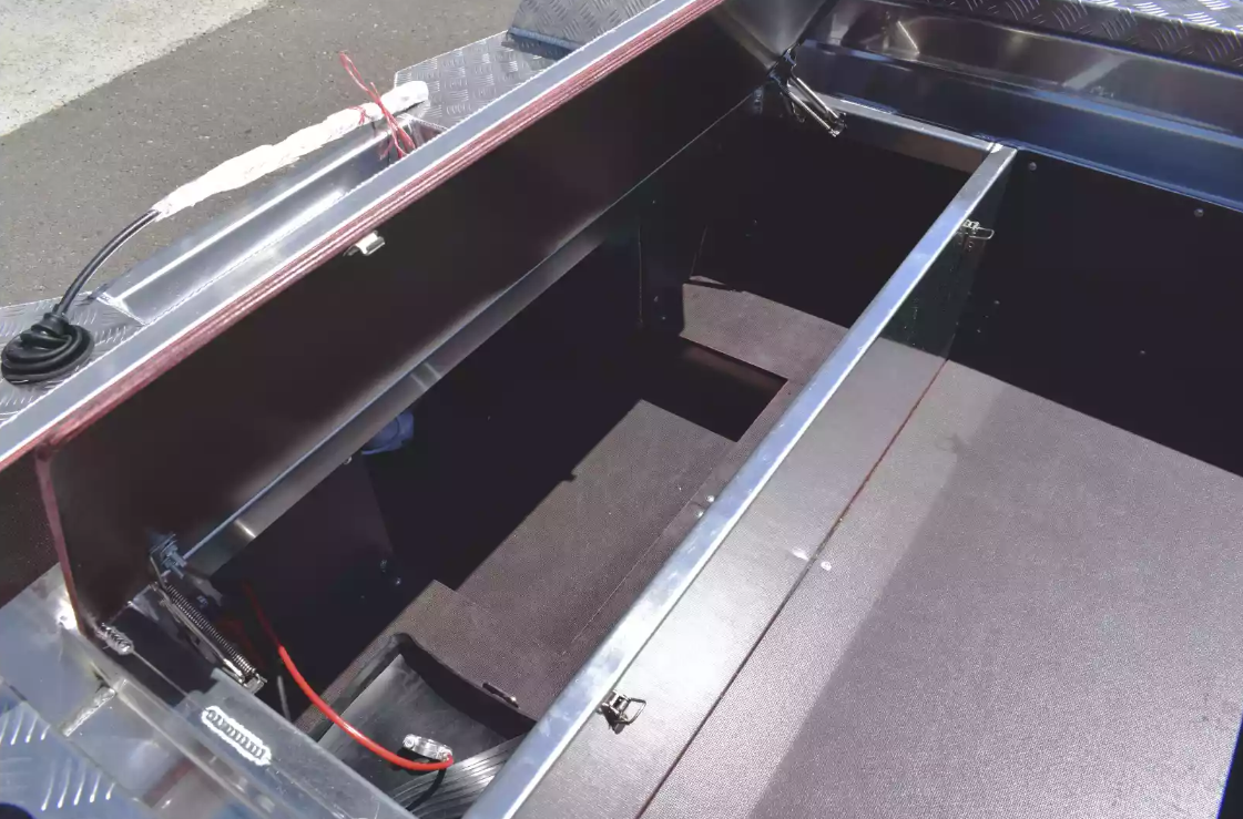 Алюминиевая лодка Wyatboat-390 DCM в Тамбове