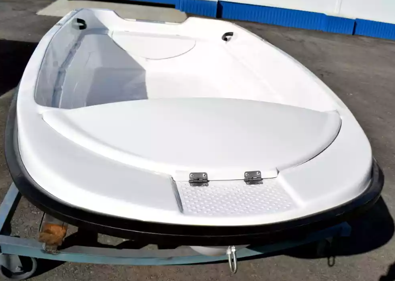 Стеклопластиковая лодка Пингвин (тримаран) в Тамбове