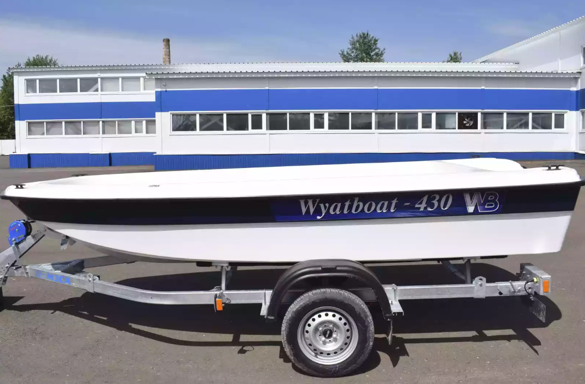 Стеклопластиковая лодка Wyatboat 430 тримаран в Тамбове