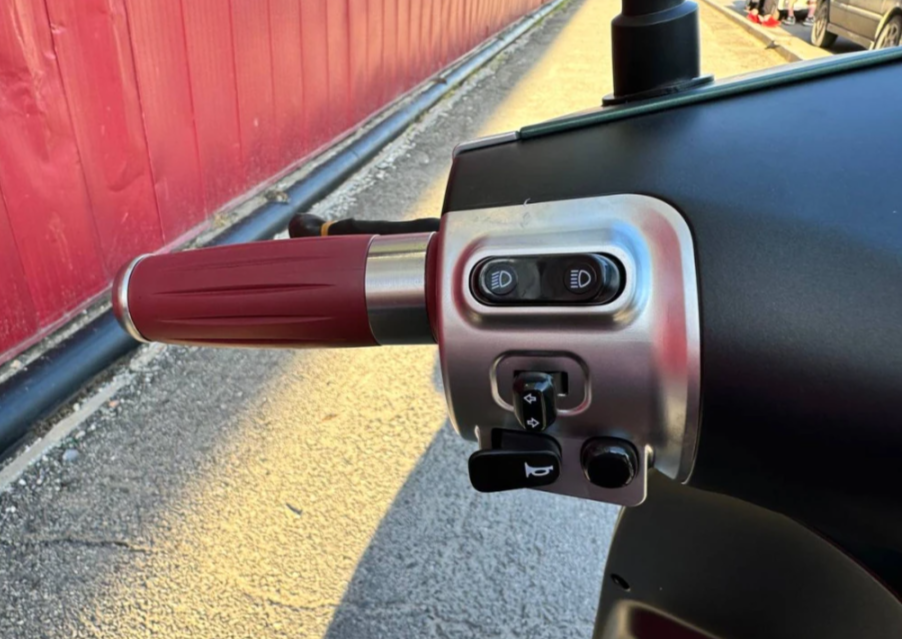 Скутер PROMAX Miami 240 (49) в Тамбове