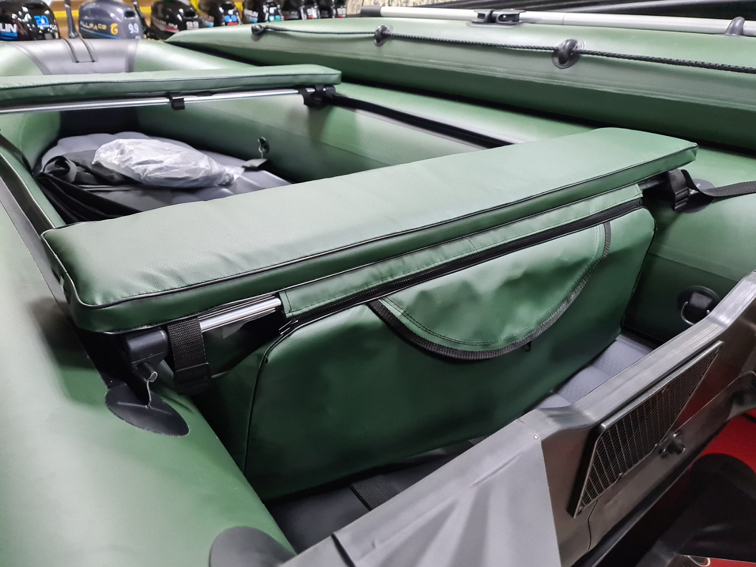 КОМПЛЕКТ МЯГКИХ НАКЛАДОК С СУМКОЙ ДЛЯ ЛОДОК 90Х20 ЗЕЛЕНЫЙ в Тамбове