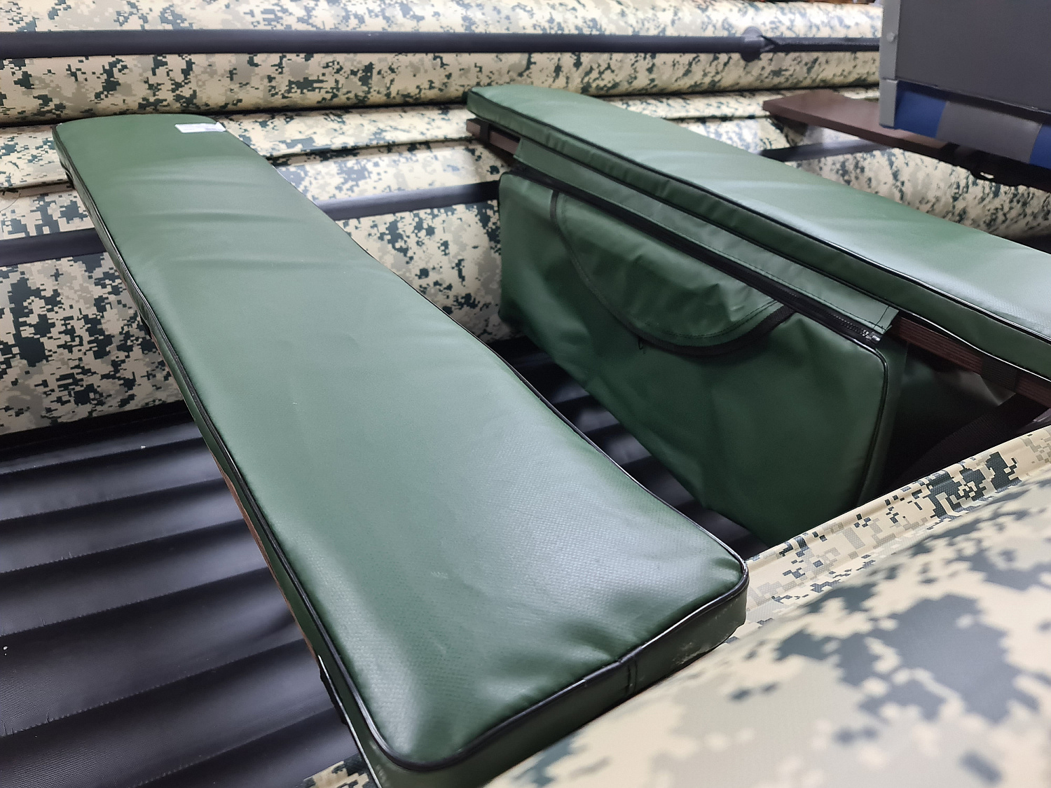 КОМПЛЕКТ МЯГКИХ НАКЛАДОК С СУМКОЙ ДЛЯ ЛОДОК 110Х20 ЗЕЛЕНЫЙ в Тамбове